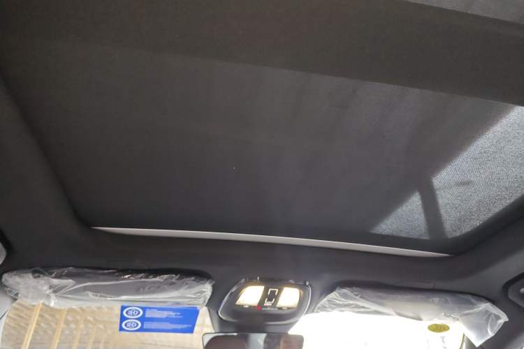 Used Volvo S60 2025 B4 Zhiyuan Luxury Edition Headliner