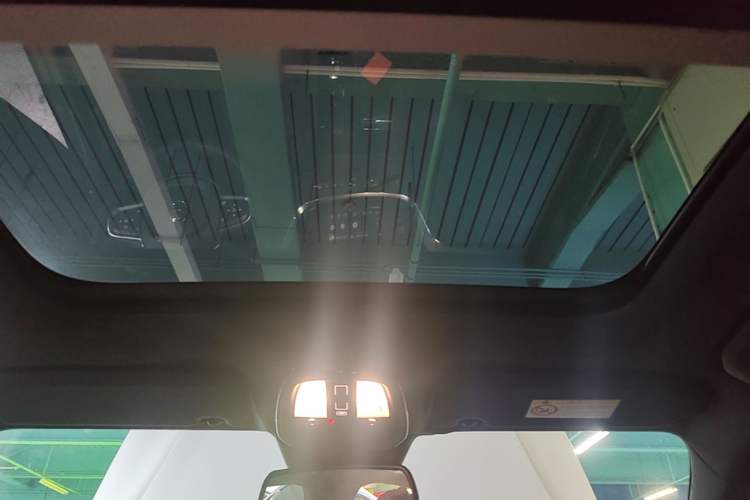 Used Volvo S60 2025 B4 Zhiyi Luxury Edition Headliner