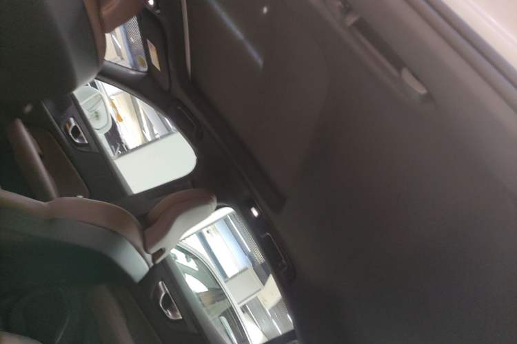 Used Volvo S60 2025 B4 Zhiyi Luxury Edition Headliner