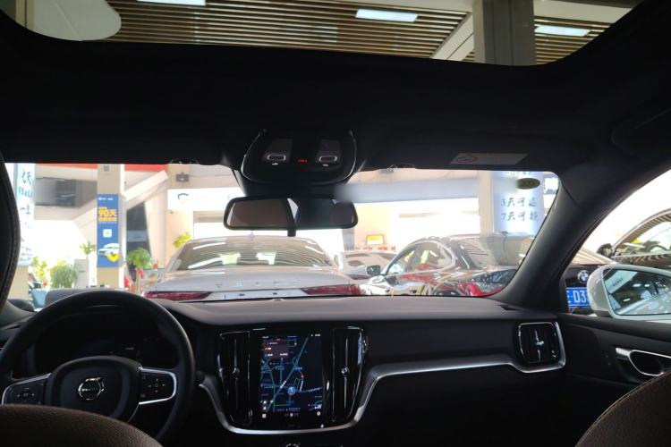 Used Volvo S60 2025 B4 Zhiyi Luxury Edition Headliner