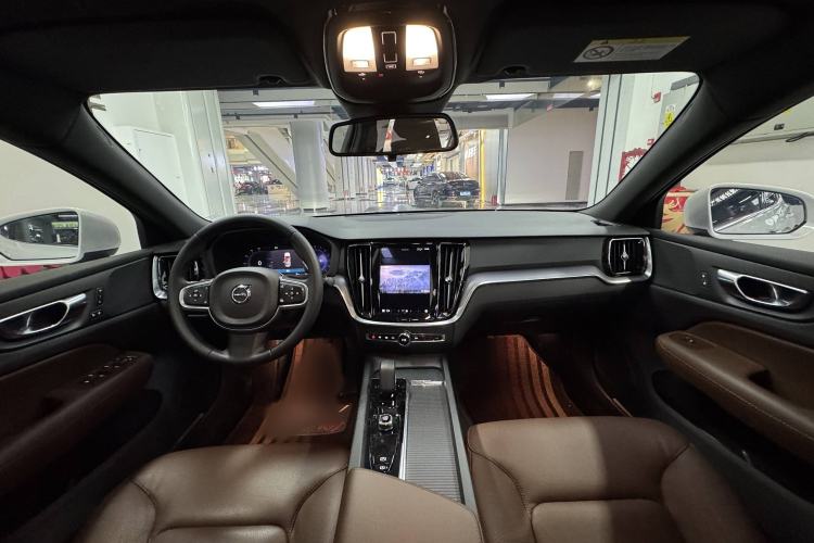 Used Volvo S60 2025 B4 Zhiyi Luxury Edition Interior 1