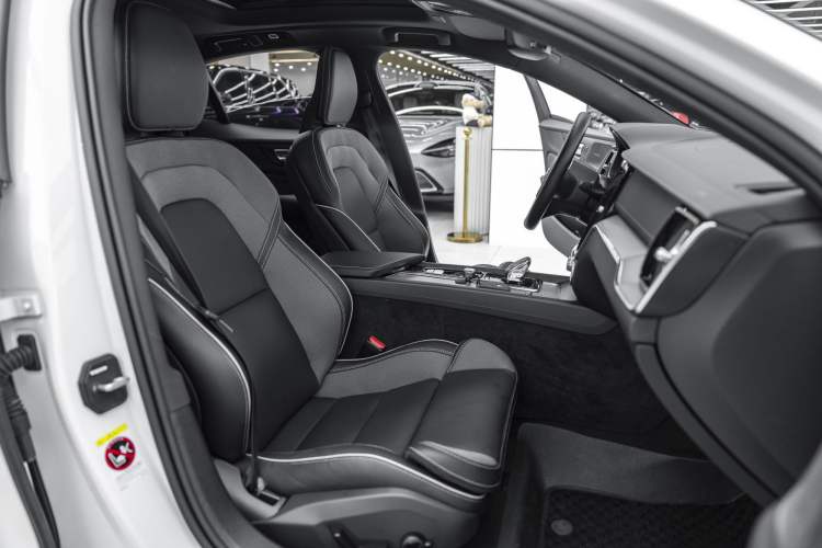 Used Volvo S60 2025 B5 Zhiya Sport Edition Interior 3
