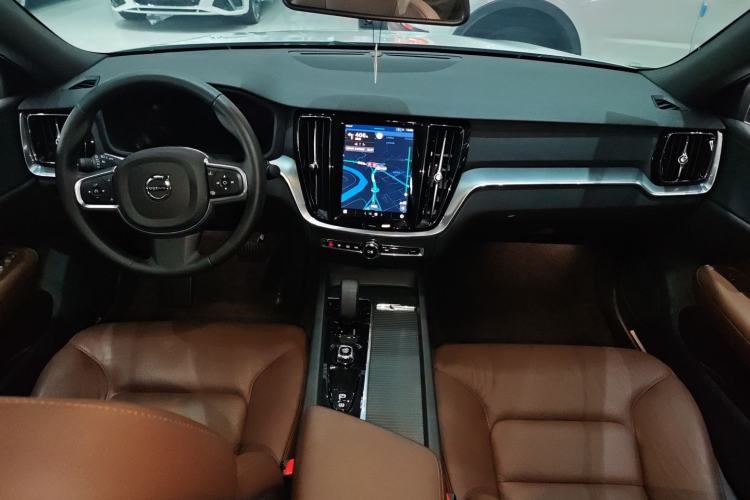 Used Volvo S60 2025 B4 Zhiyi Luxury Edition Interior 4