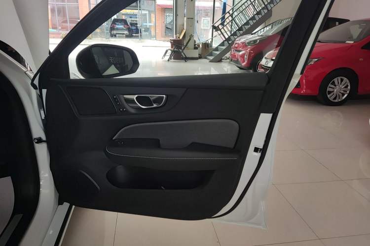 Used Volvo S60 2025 B5 Zhiya Sport Edition Interior 5