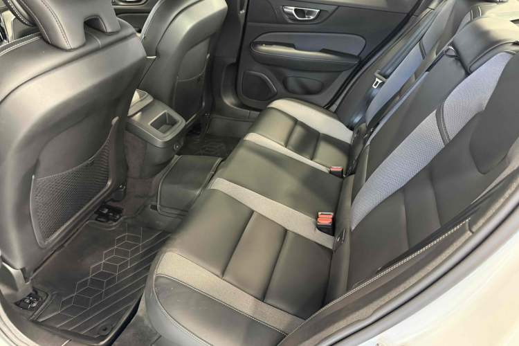 Used Volvo S60 2025 B5 Zhiya Sport Edition Interior 6
