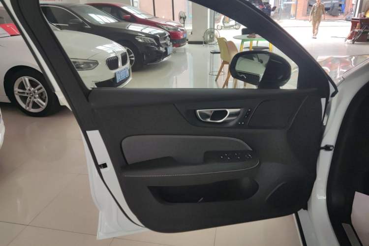 Used Volvo S60 2025 B5 Zhiya Sport Edition Interior 7