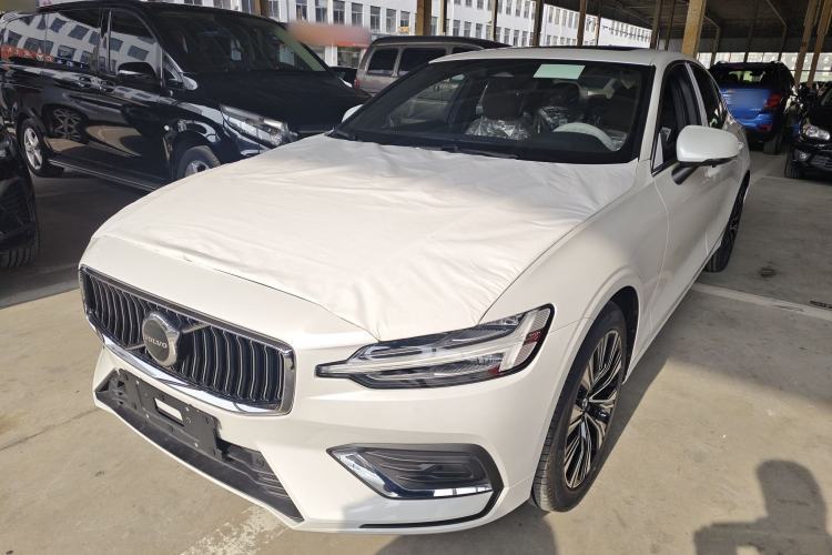 Used Volvo S60 2025 B4 Zhiyuan Luxury Edition Guazi used car, China used car export, Used car for sale, Used  cars, Cheapest cars for sale