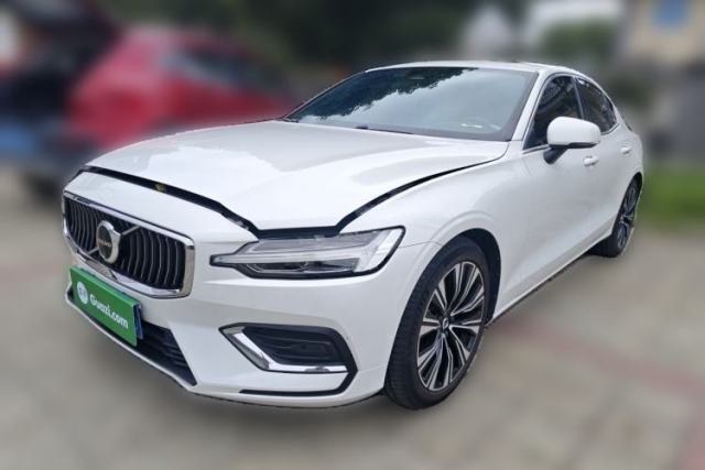 Used Volvo S60 2025 B4 Zhiyuan Luxury Edition
