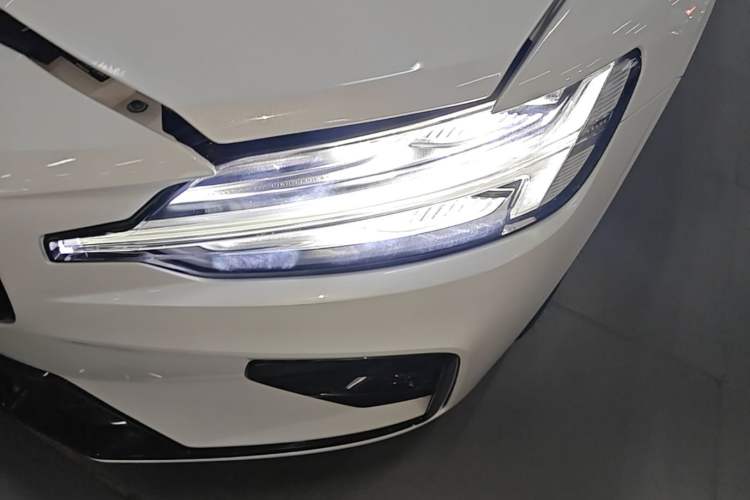 Used Volvo S60 2025 B5 Zhiya Sport Edition Left Front Headlight