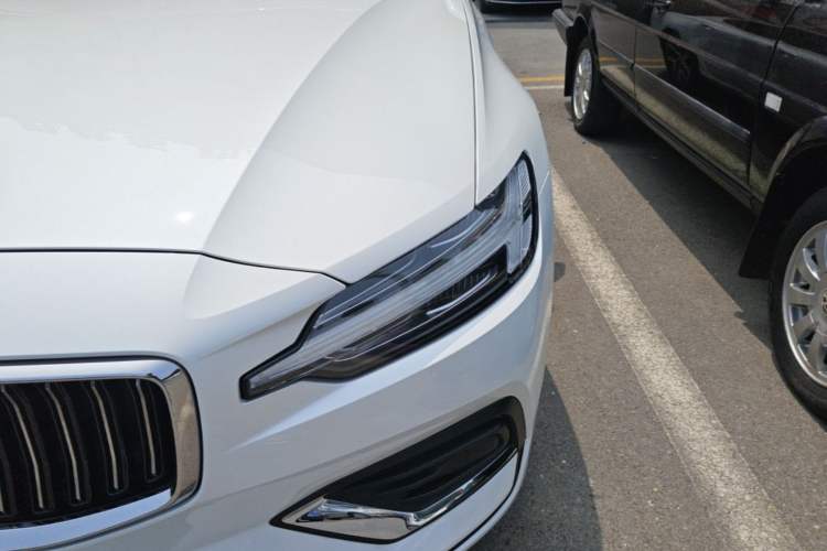 Used Volvo S60 2025 B4 Zhiyi Luxury Edition Left Front Headlight
