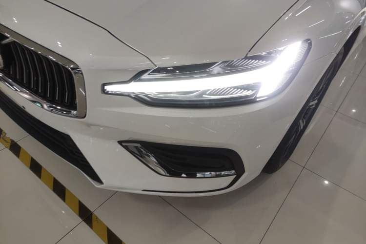 Used Volvo S60 2025 B4 Zhiyi Luxury Edition Left Front Headlight