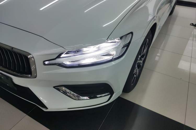 Used Volvo S60 2025 B4 Zhiyi Luxury Edition Left Front Headlight