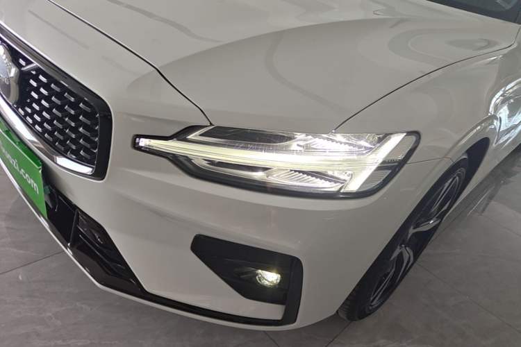 Used Volvo S60 2025 B5 Zhiya Sport Edition Left Front Headlight