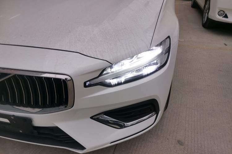 Used Volvo S60 2025 B4 Zhiyi Luxury Edition Left Front Headlight