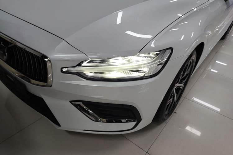 Used Volvo S60 2025 B4 Zhiyi Luxury Edition Left Front Headlight