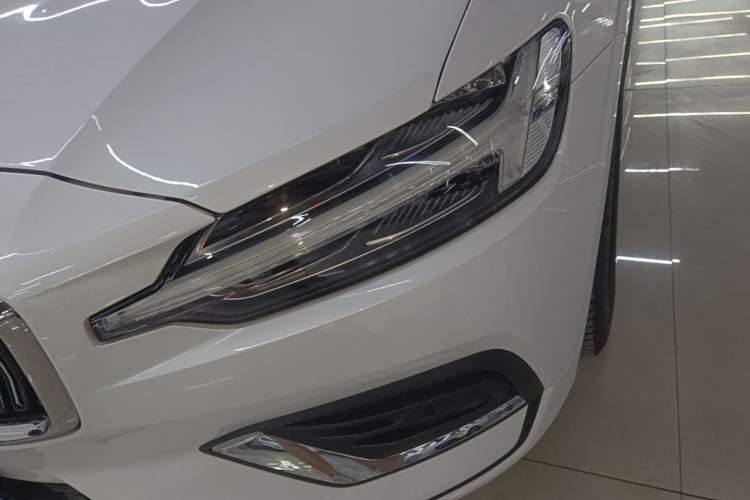 Used Volvo S60 2025 B4 Zhiyi Luxury Edition Left Front Headlight
