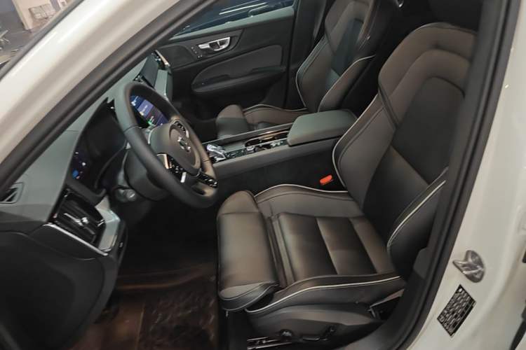 Used Volvo S60 2025 B5 Zhiya Sport Edition Left Front Seat