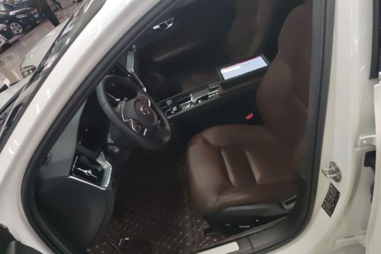Used Volvo S60 2025 B4 Zhiyi Luxury Edition Left Front Seat
