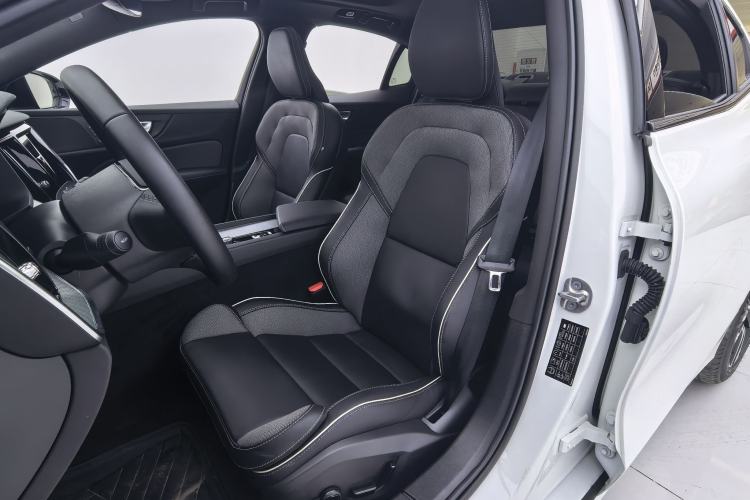 Used Volvo S60 2025 B4 Zhiyuan Sport Edition Left Front Seat