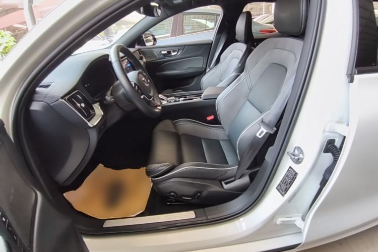 Used Volvo S60 2025 B5 Zhiya Sport Edition Left Front Seat