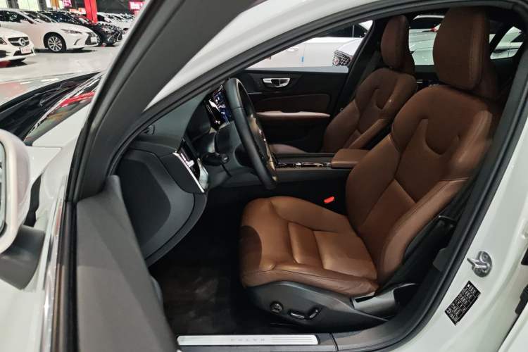 Used Volvo S60 2025 B4 Zhiyi Luxury Edition Left Front Seat