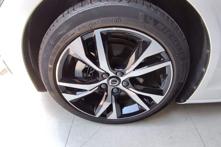 Used Volvo S60 2025 B5 Zhiya Sport Edition Left Front Wheel Hub