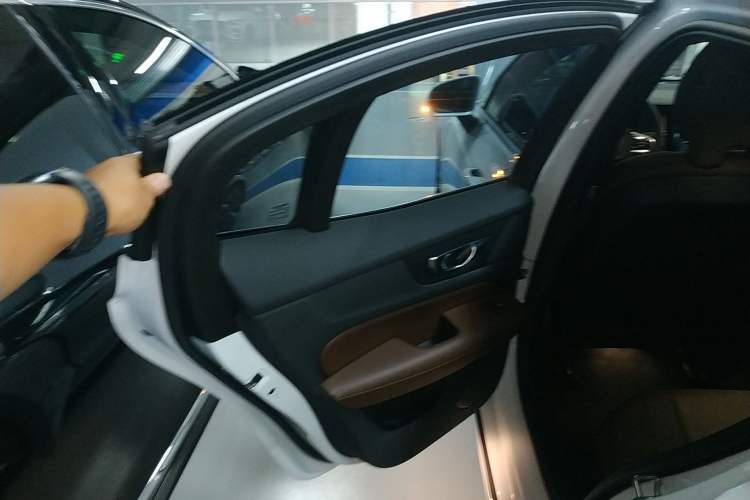 Used Volvo S60 2025 B4 Zhiyuan Luxury Edition Left Rear Door Interior