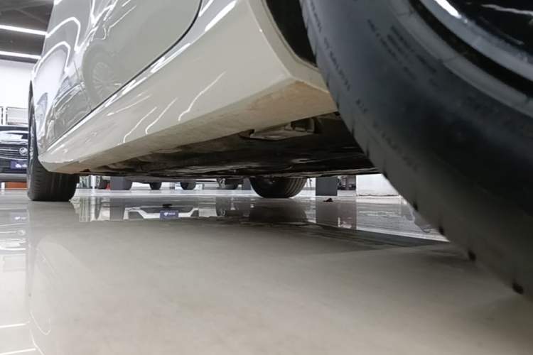 Used Volvo S60 2025 B4 Zhiyi Luxury Edition Left Side Sill
