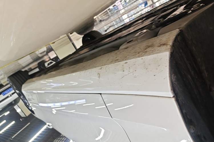 Used Volvo S60 2025 B4 Zhiyi Luxury Edition Left Side Sill