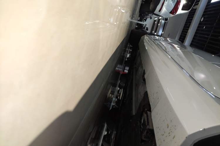 Used Volvo S60 2025 B4 Zhiyi Luxury Edition Left Side Sill
