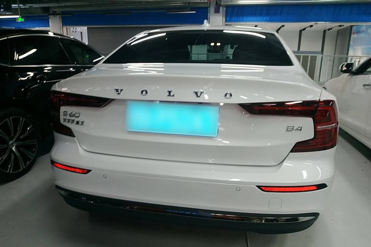 Used Volvo S60 2025 B4 Zhiyuan Luxury Edition Rear