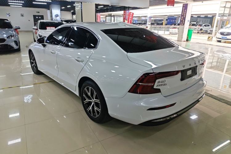 Used Volvo S60 2025 B4 Zhiyi Luxury Edition Rear Left 45 Deg