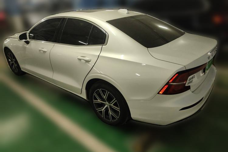 Used Volvo S60 2025 B4 Zhiyi Luxury Edition Rear Left 45 Deg