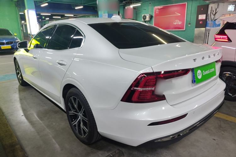 Used Volvo S60 2025 B4 Zhiyi Luxury Edition Rear Left 45 Deg
