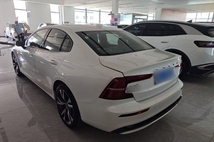 Used Volvo S60 2025 B5 Zhiya Sport Edition Rear Left 45 Deg