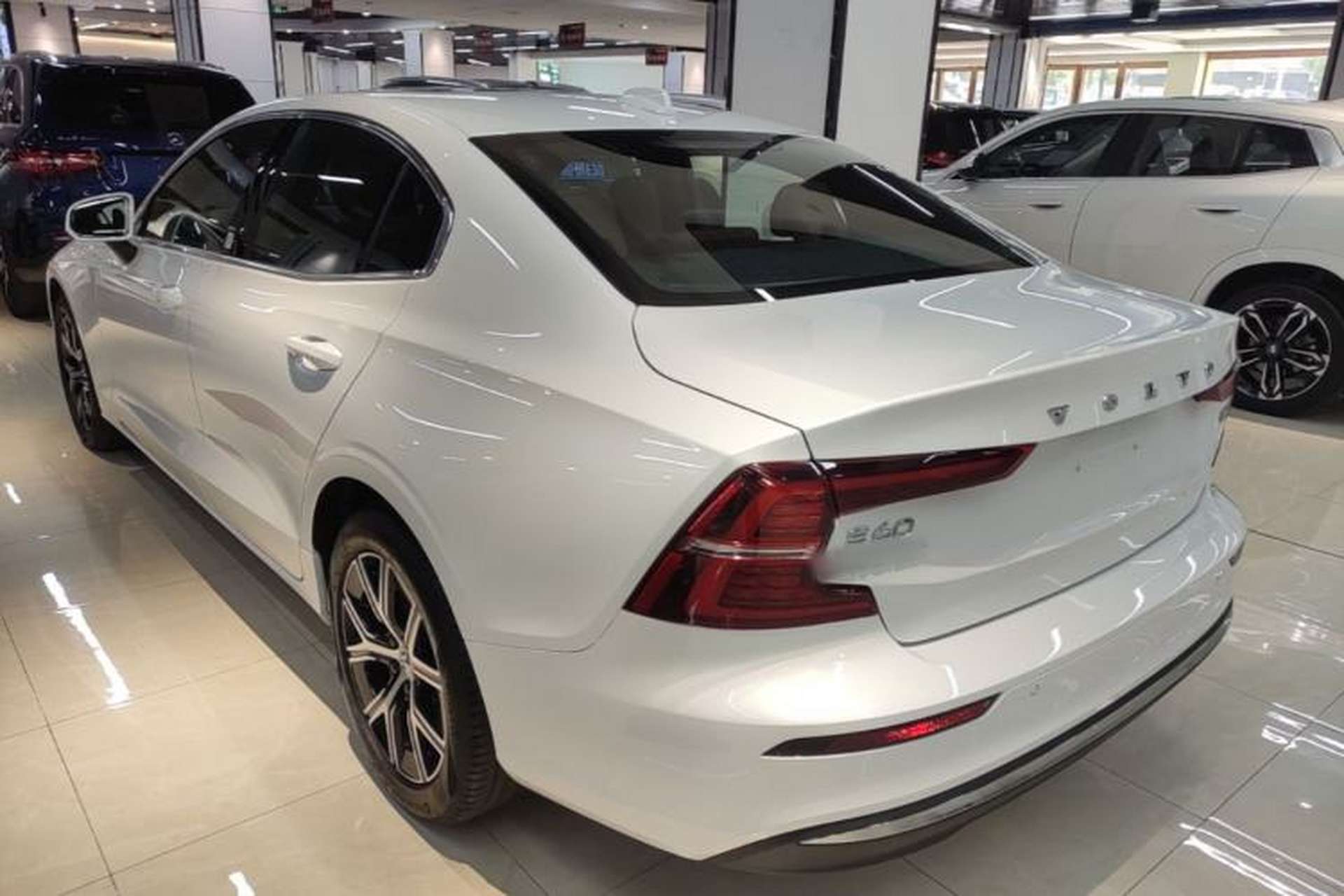 Used Volvo S60 2025 B4 Zhiyi Luxury Edition Rear Left 45 Deg