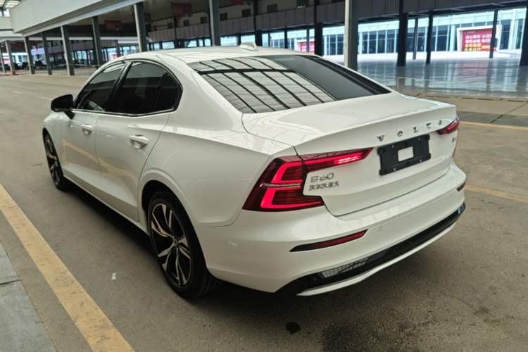 Used Volvo S60 2025 B4 Zhiyuan Sport Edition Rear Left 45 Deg