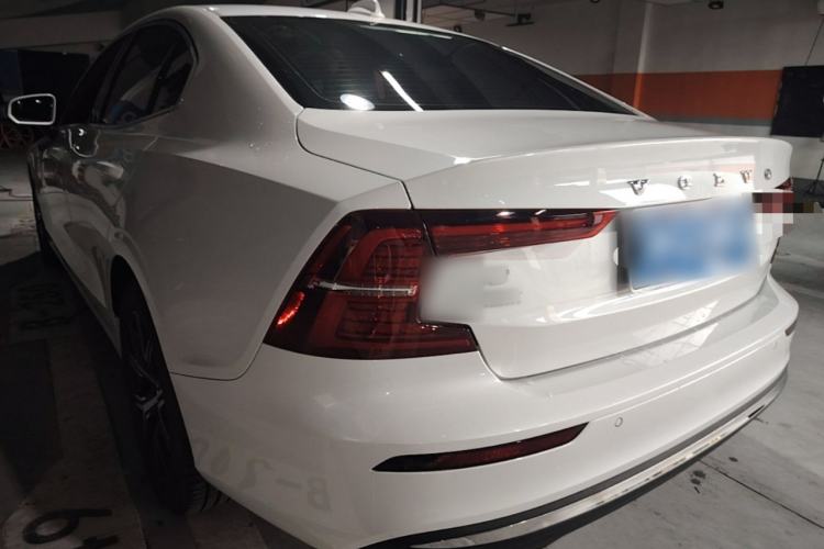 Used Volvo S60 2025 B4 Zhiyi Luxury Edition Rear Left 45 Deg