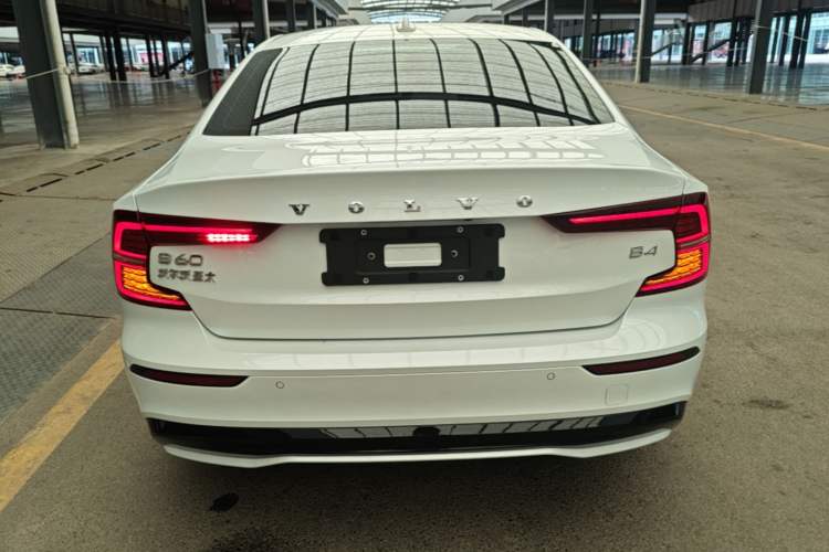 Used Volvo S60 2025 B4 Zhiyuan Sport Edition Rear