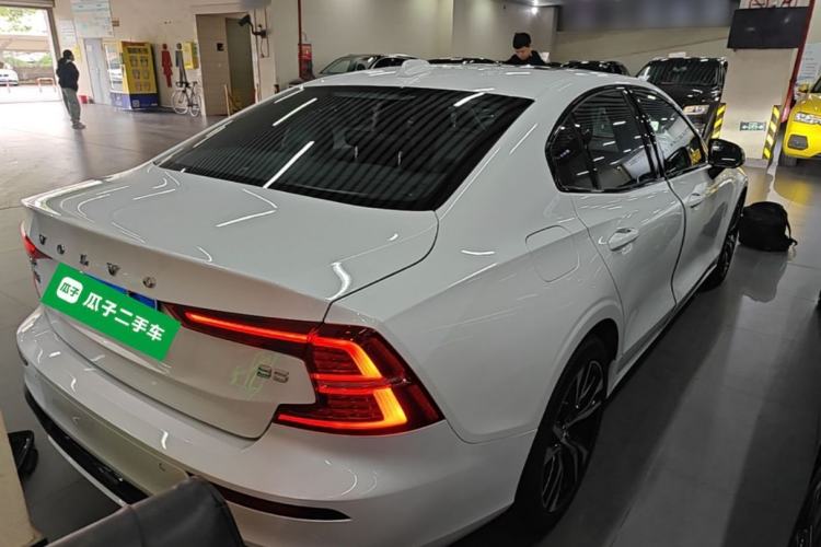 Used Volvo S60 2025 B5 Zhiya Sport Edition Rear Right 45 Deg