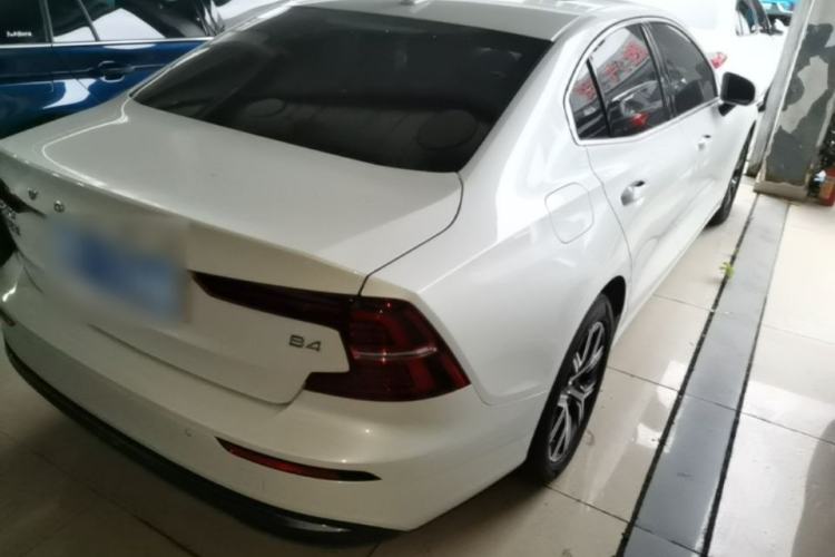 Used Volvo S60 2025 B4 Zhiyi Luxury Edition Rear Right 45 Deg
