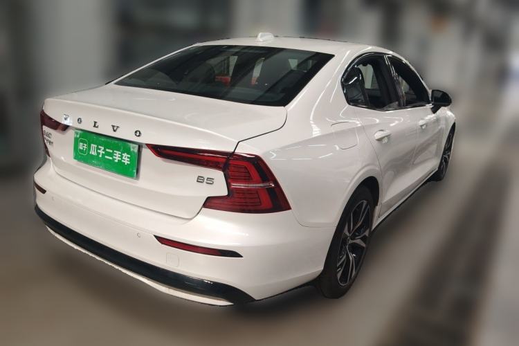 Used Volvo S60 2025 B5 Zhiya Sport Edition Rear Right 45 Deg