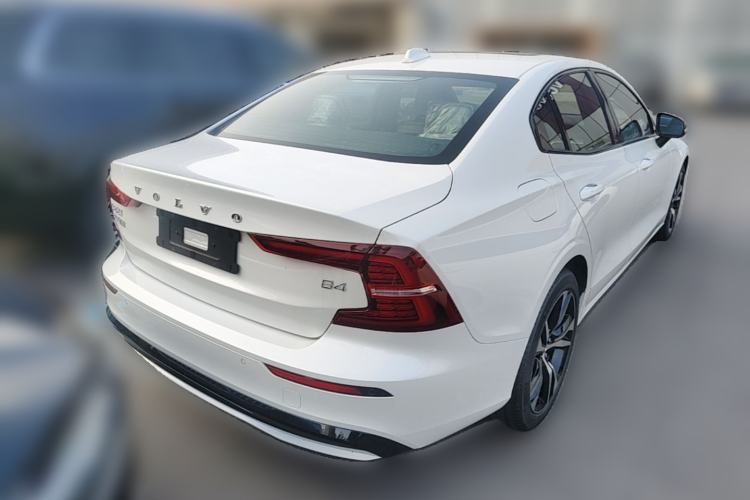 Used Volvo S60 2025 B4 Zhiyuan Sport Edition Rear Right 45 Deg