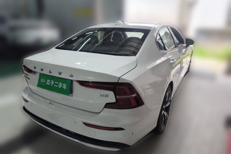 Used Volvo S60 2025 B5 Zhiya Sport Edition Rear Right 45 Deg