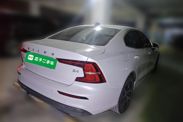 Used Volvo S60 2025 B4 Zhiyi Luxury Edition Rear Right 45 Deg