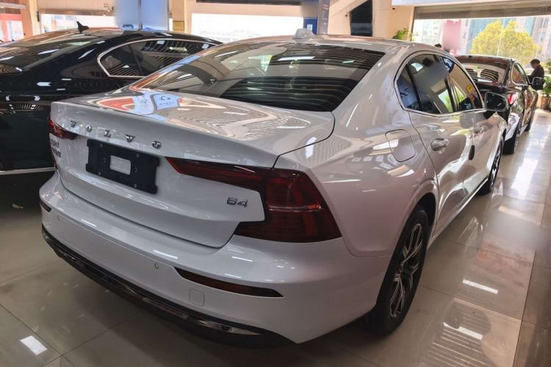 Used Volvo S60 2025 B4 Zhiyi Luxury Edition Rear Right 45 Deg