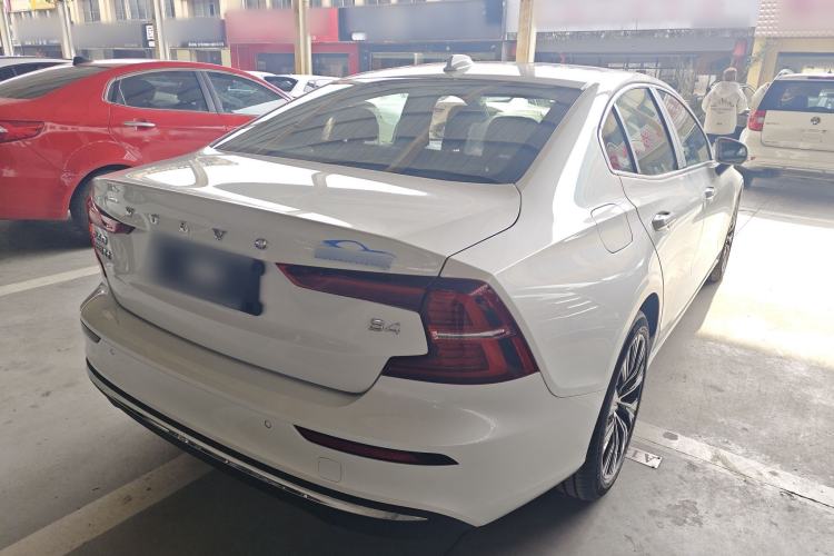 Used Volvo S60 2025 B4 Zhiyuan Luxury Edition Rear Right 45 Deg
