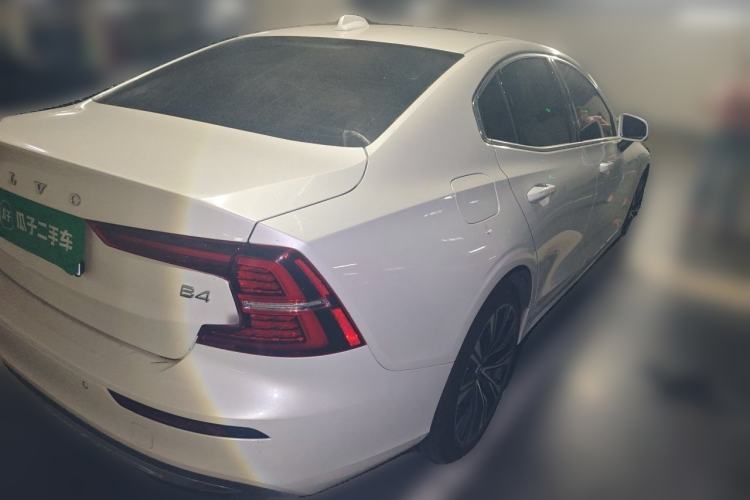 Used Volvo S60 2025 B4 Zhiyuan Luxury Edition Rear Right 45 Deg