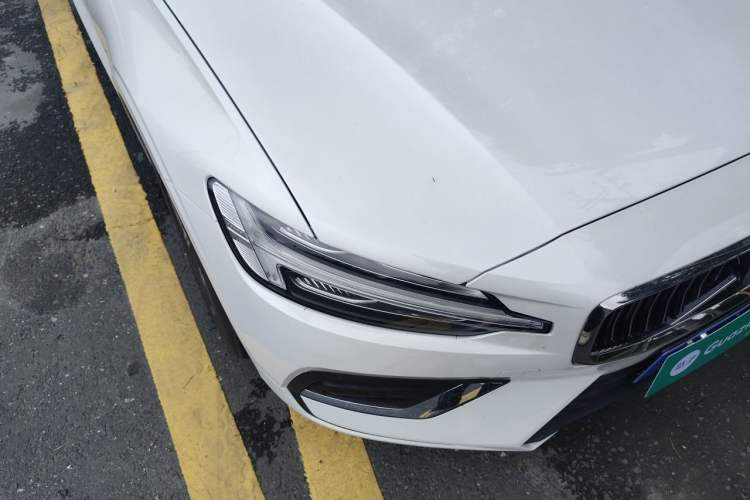 Used Volvo S60 2025 B4 Zhiyi Luxury Edition Right Front Headlight