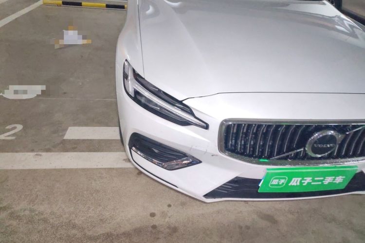 Used Volvo S60 2025 B4 Zhiyuan Luxury Edition Right Front Headlight
